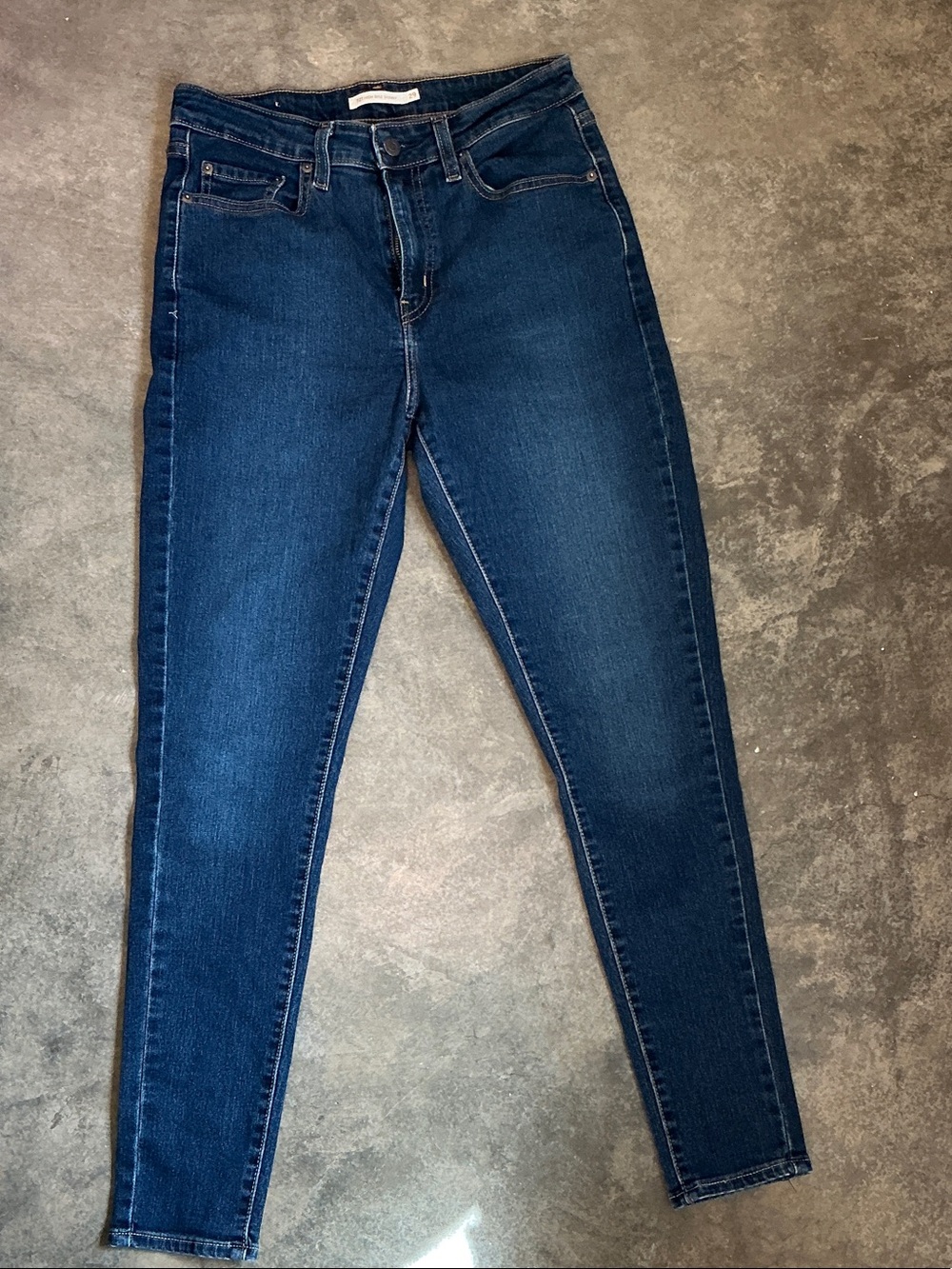Levi's Women's Skinny Jeans - Dark Blue Wash